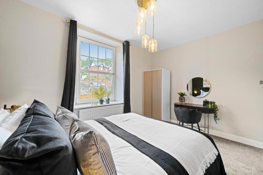 Deluxe 5 Bed In Central Whitby - Parking - Hot Tub Esterno foto